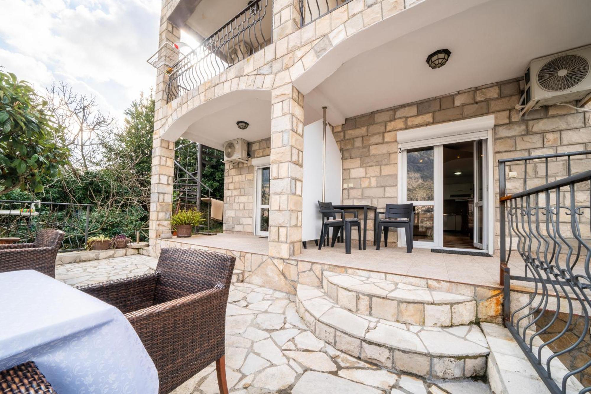 Apartments Vukovic Kotor Exteriér fotografie