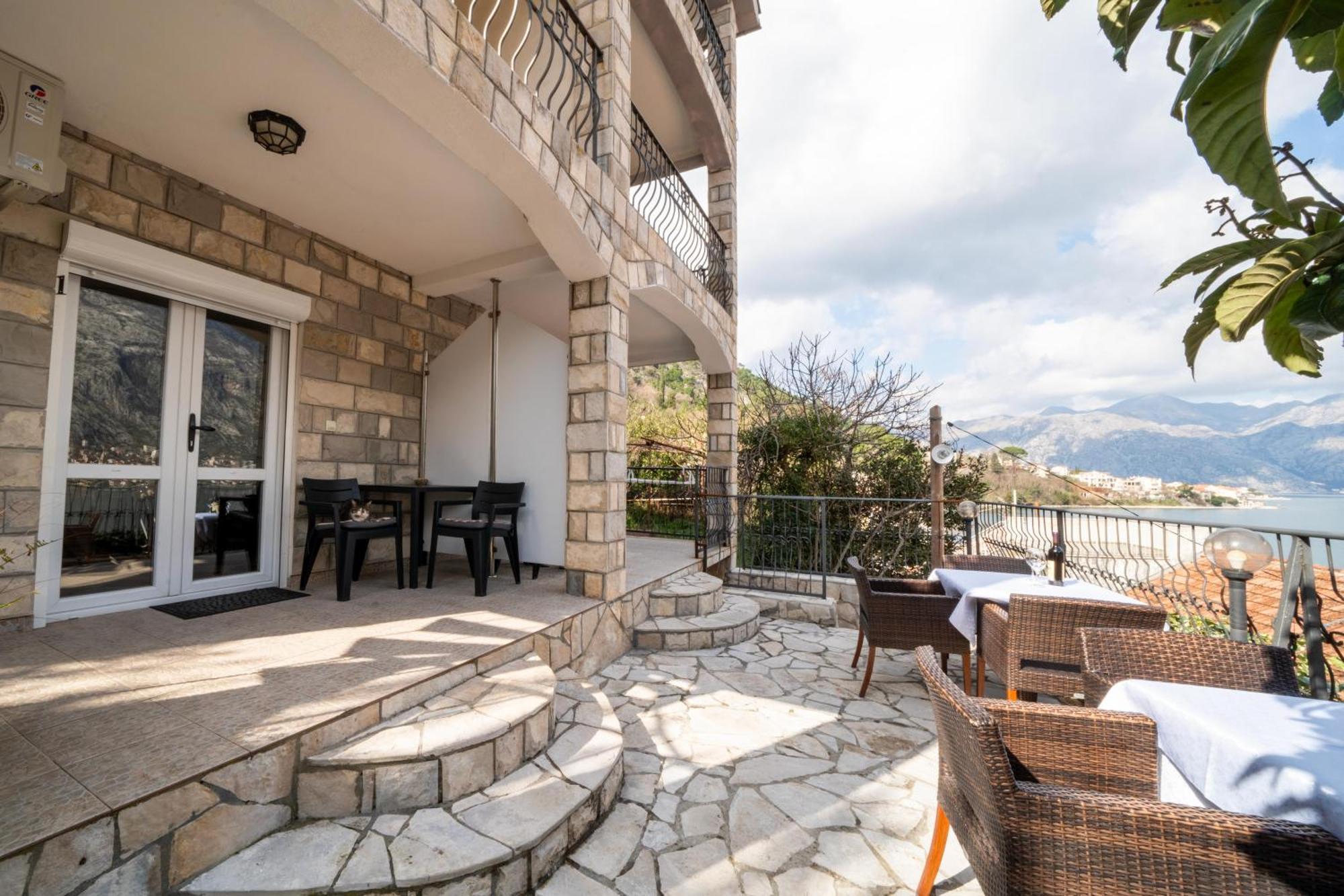 Apartments Vukovic Kotor Exteriér fotografie